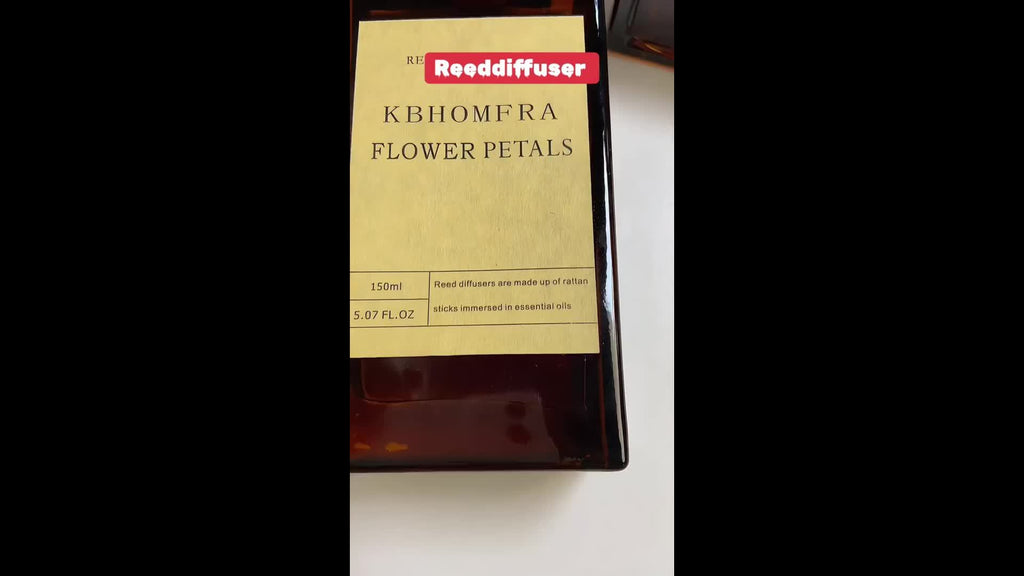 Gardenia Reed Diffuser Set 5.07fl.oz With Dried Flower Diffuser Sticks Light Scented Essential Oil Aroma Diffuser Home Office Christmas Decor For Air Fresheners Bathroom